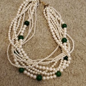 Pearl and green stone multilayer  choker
